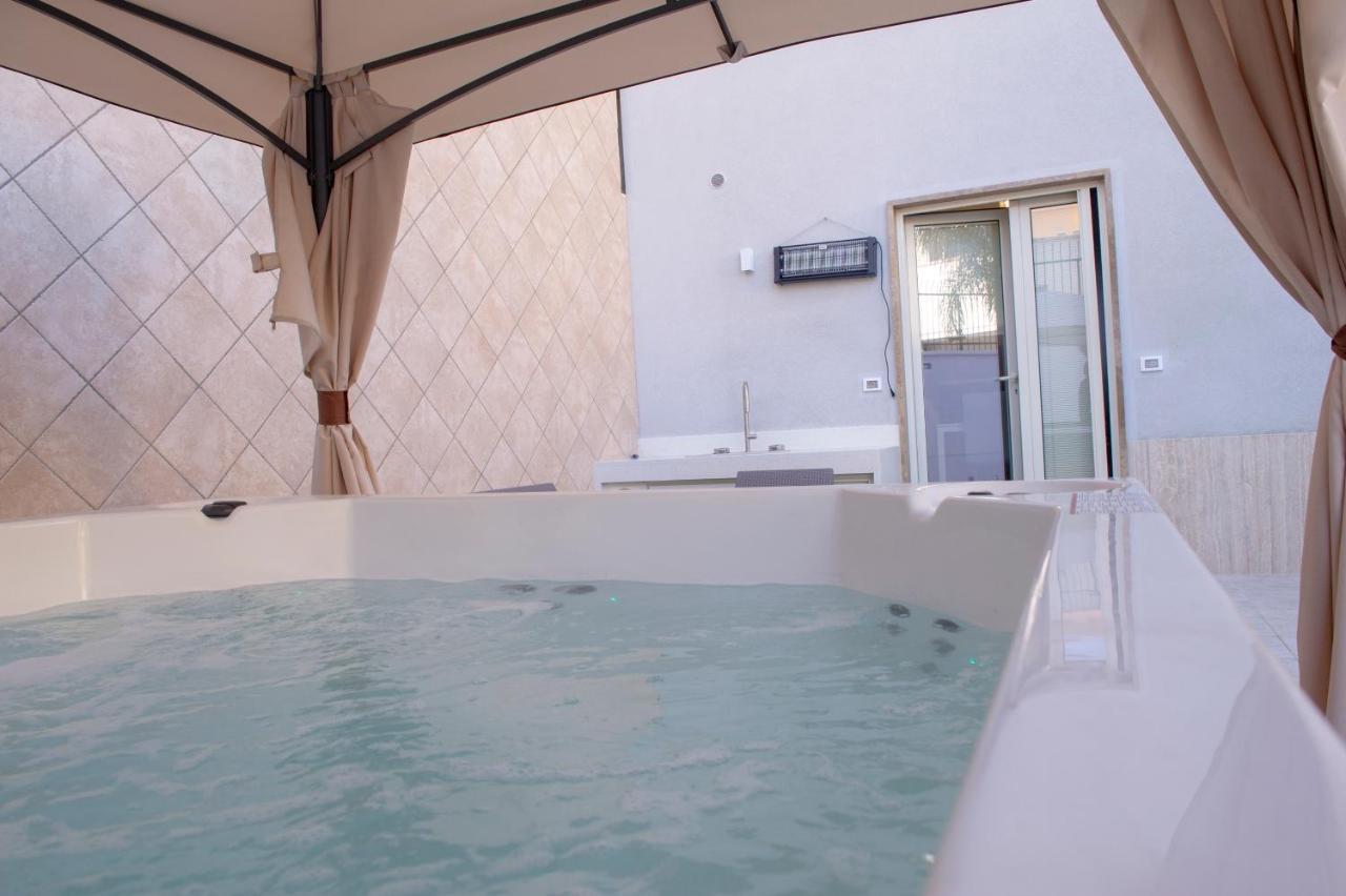Joyce Luxury Suite Монополі Екстер'єр фото